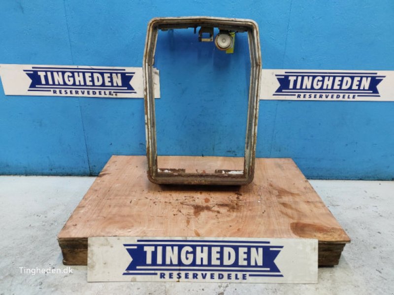 Aufbauten des Typs Massey Ferguson 690, Gebrauchtmaschine in Hemmet (Bild 1)