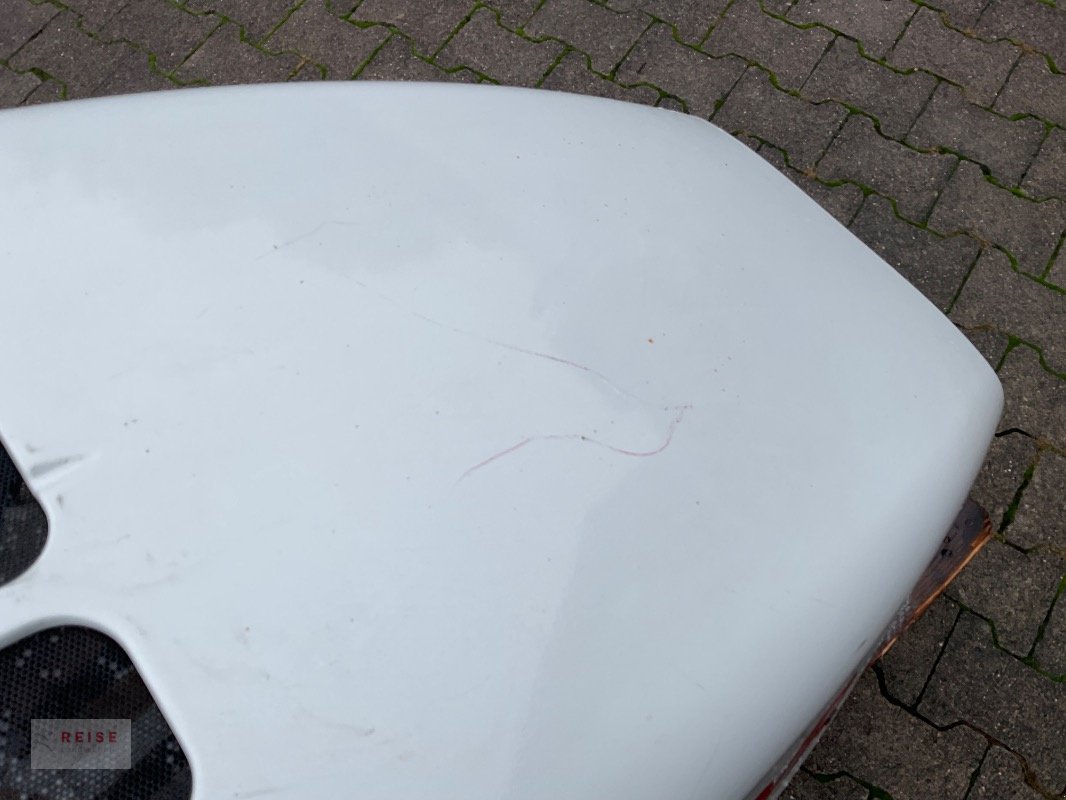 Aufbauten des Typs Steyr Motorhaube Steyr Multi 4115, Neumaschine in Lippetal / Herzfeld (Bild 3)