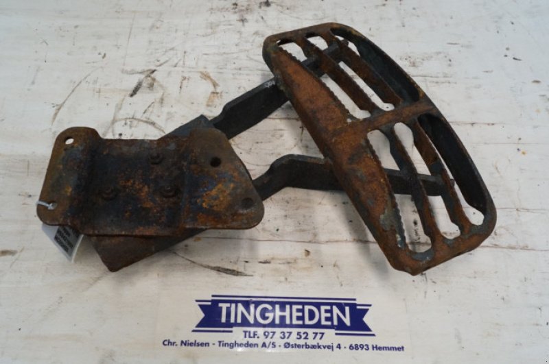 Aufbauten des Typs Valtra T213, Gebrauchtmaschine in Hemmet (Bild 2)