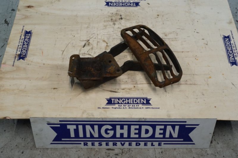 Aufbauten des Typs Valtra T213, Gebrauchtmaschine in Hemmet (Bild 1)