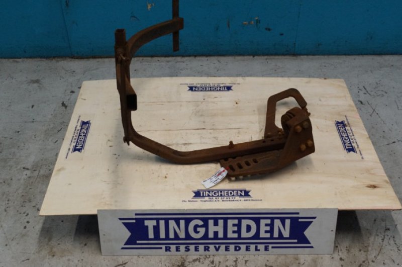 Aufbauten des Typs Valtra T213, Gebrauchtmaschine in Hemmet (Bild 1)