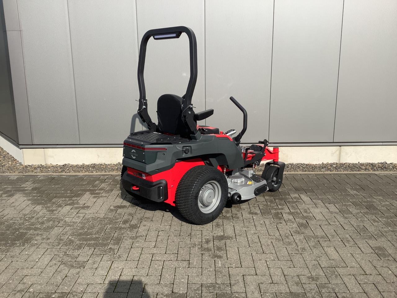 Aufsitzmäher of the type Cramer ZTC132R Elektro, Neumaschine in Greven (Picture 7)