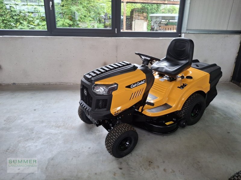 Aufsitzmäher des Typs Cub Cadet LT1 NR92, Neumaschine in Pforzheim (Bild 1)
