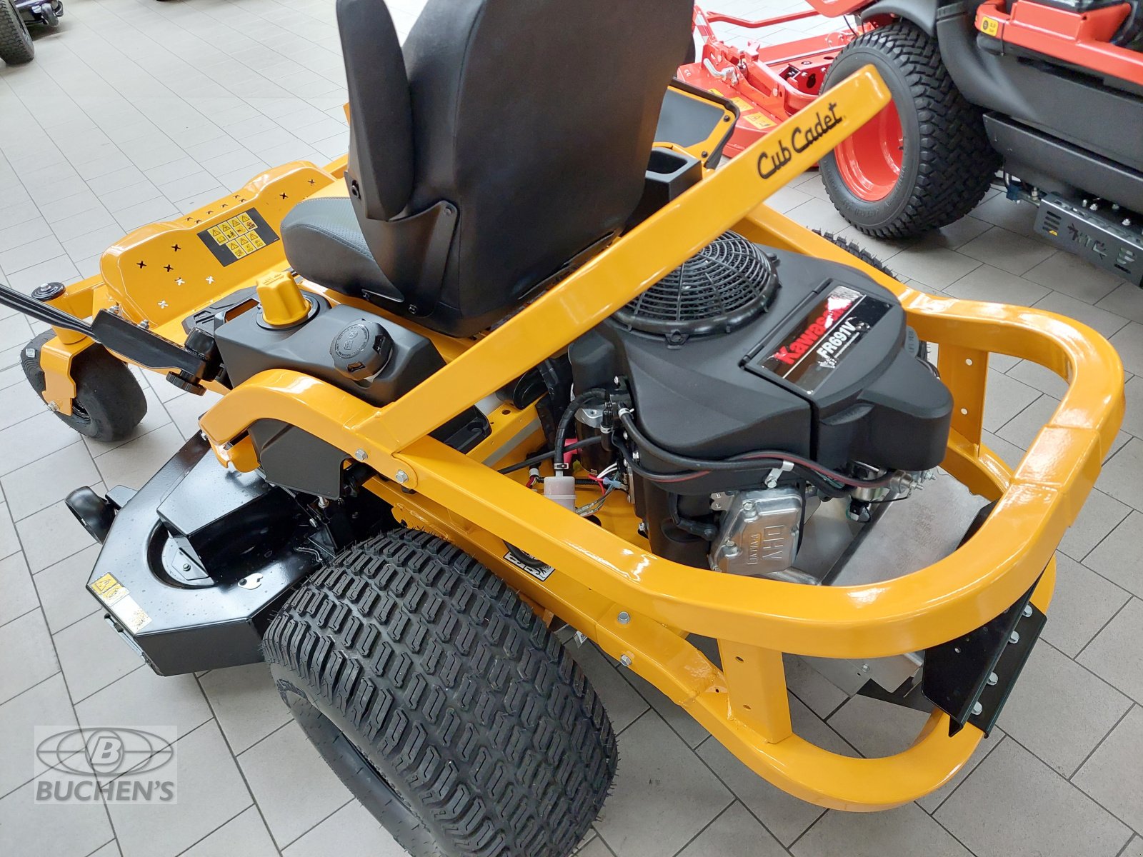 Aufsitzmäher tipa Cub Cadet XZ5, Neumaschine u Olpe (Slika 2)