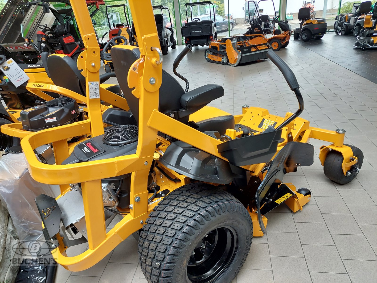 Aufsitzmäher типа Cub Cadet XZ7 L122, Neumaschine в Olpe (Фотография 4)