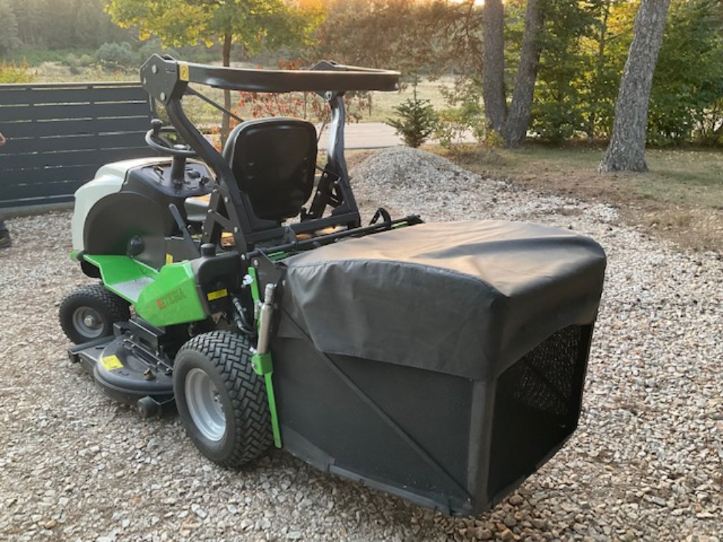 Aufsitzmäher типа Etesia MK 124, Gebrauchtmaschine в VERNOUX EN VIVARAIS (Фотография 4)