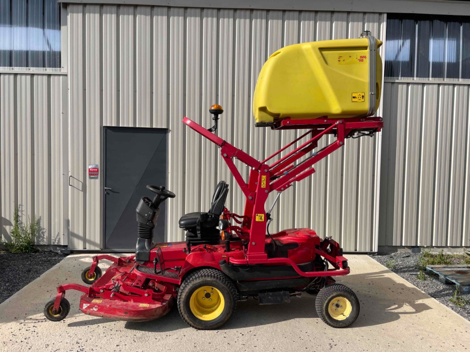 Aufsitzmäher типа Gianni Ferrari Tondeuse autoportée PG280W Gianni Ferrari, Gebrauchtmaschine в LA SOUTERRAINE (Фотография 3)