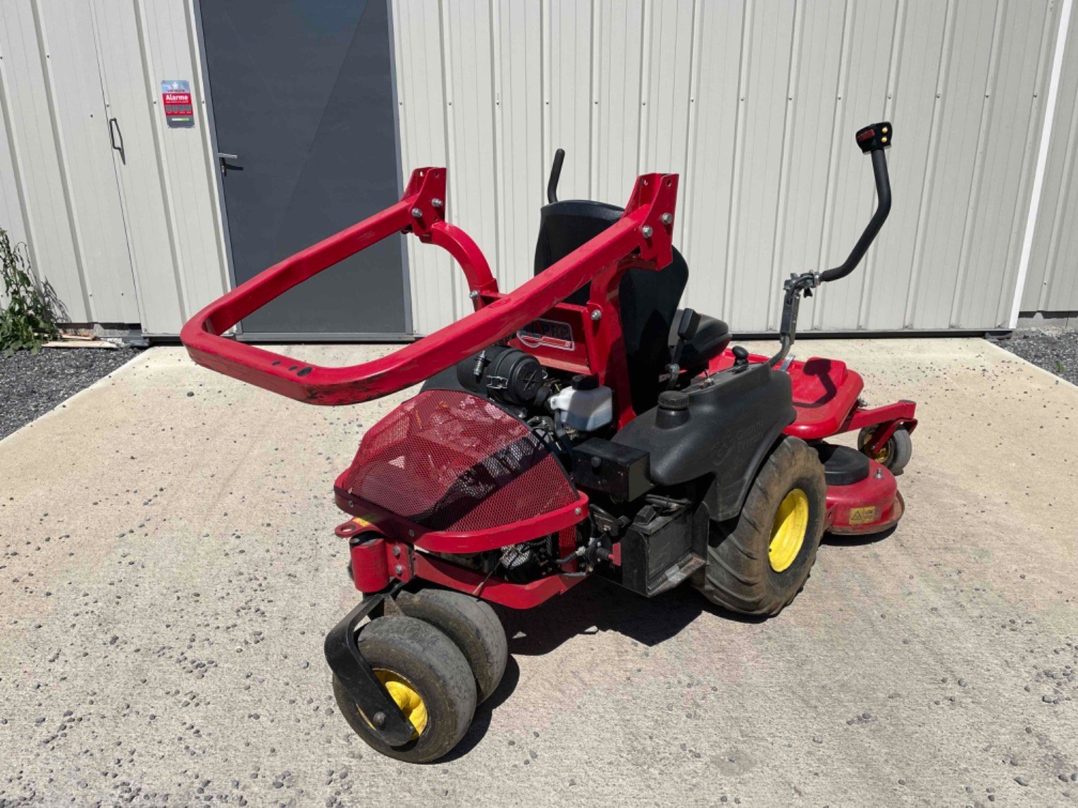 Aufsitzmäher typu Gianni Ferrari Tondeuse autoportée TURBO Z223 Gianni Ferrari, Gebrauchtmaschine v LA SOUTERRAINE (Obrázok 3)