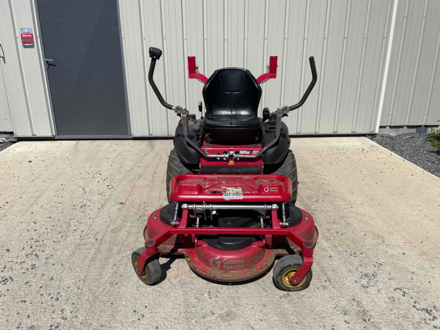 Aufsitzmäher typu Gianni Ferrari Tondeuse autoportée TURBO Z223 Gianni Ferrari, Gebrauchtmaschine v LA SOUTERRAINE (Obrázok 6)
