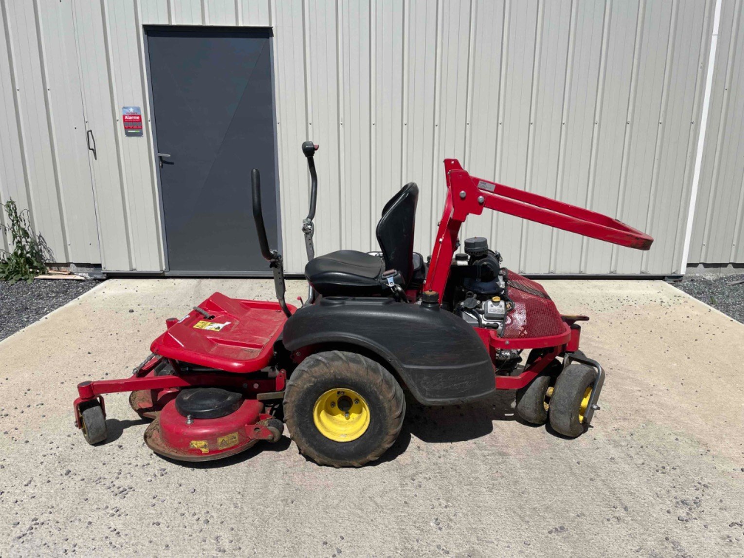 Aufsitzmäher typu Gianni Ferrari Tondeuse autoportée TURBO Z223 Gianni Ferrari, Gebrauchtmaschine v LA SOUTERRAINE (Obrázek 2)