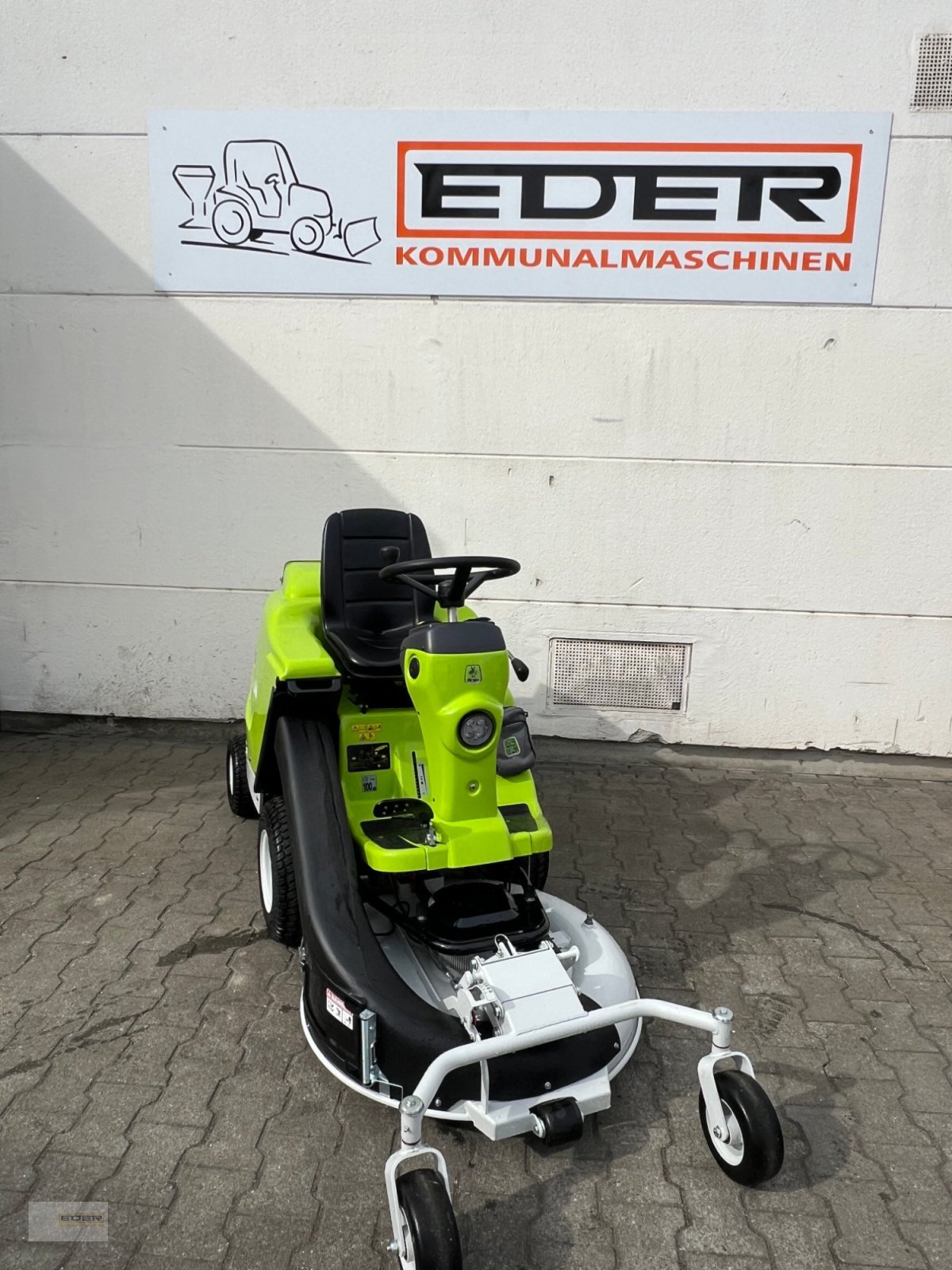 Aufsitzmäher типа Grillo FD 220 E, Neumaschine в Kirchheim b. München (Фотография 2)