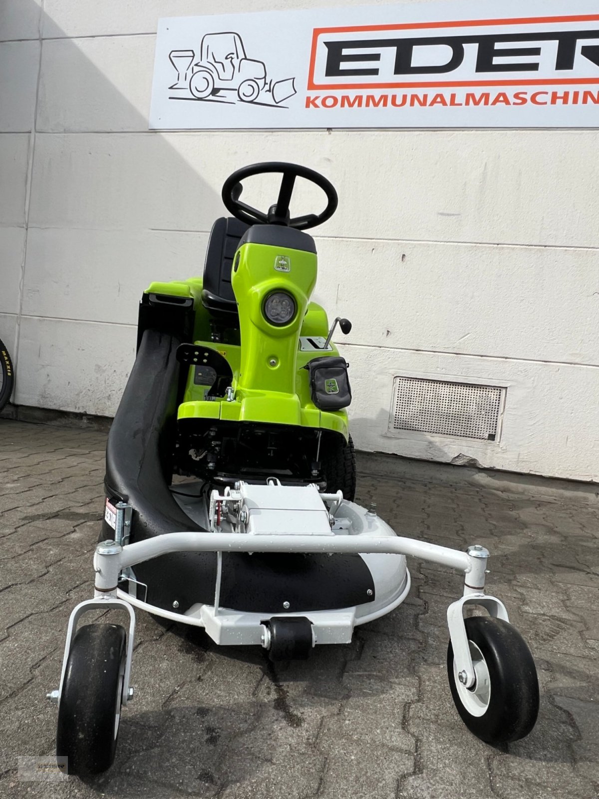 Aufsitzmäher типа Grillo FD 220 E, Neumaschine в Kirchheim b. München (Фотография 4)