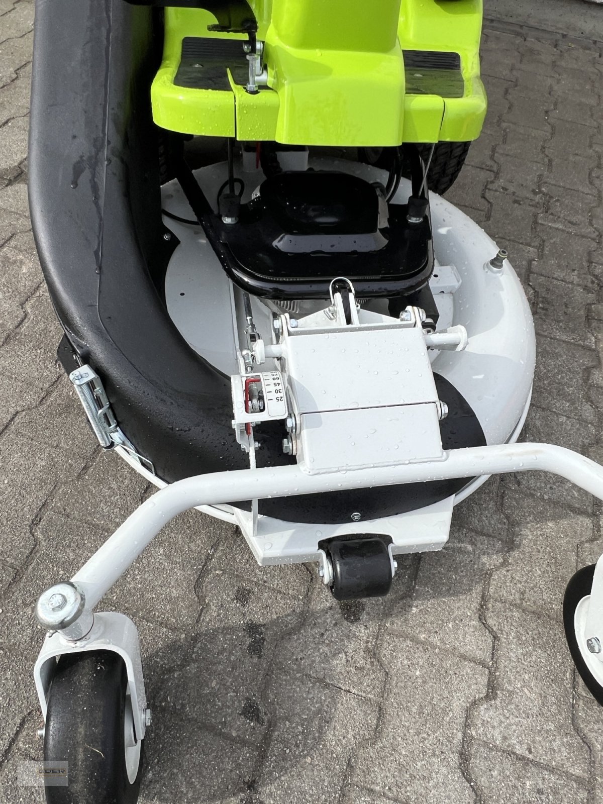 Aufsitzmäher типа Grillo FD 220 E, Neumaschine в Kirchheim b. München (Фотография 5)