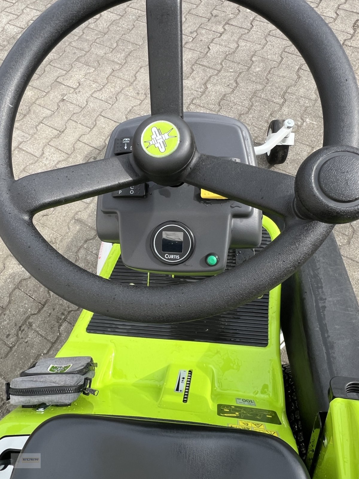 Aufsitzmäher типа Grillo FD 220 E, Neumaschine в Kirchheim b. München (Фотография 7)