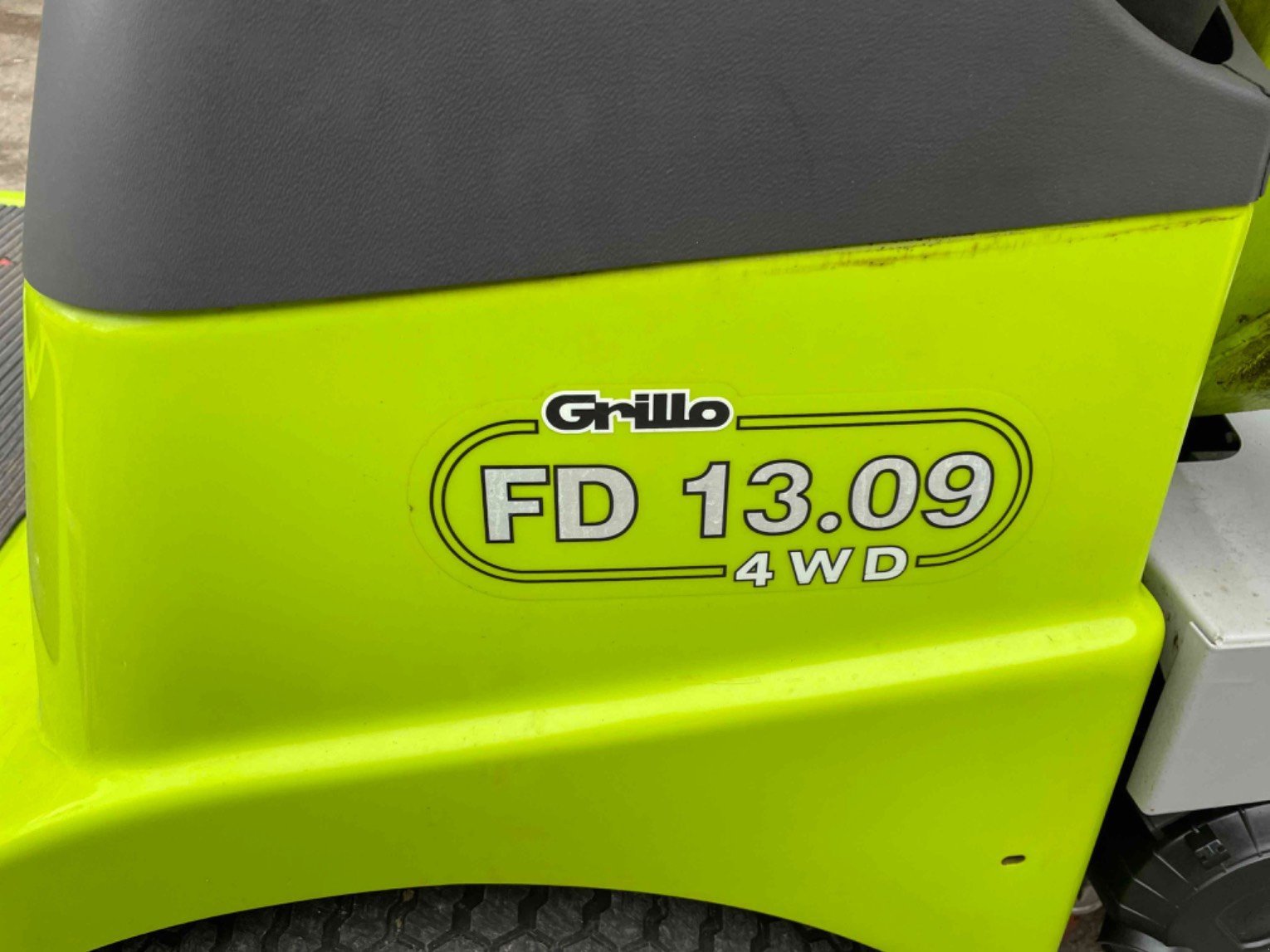 Aufsitzmäher от тип Grillo Tondeuse autoportée FD 13.09 Grillo, Gebrauchtmaschine в LA SOUTERRAINE (Снимка 9)