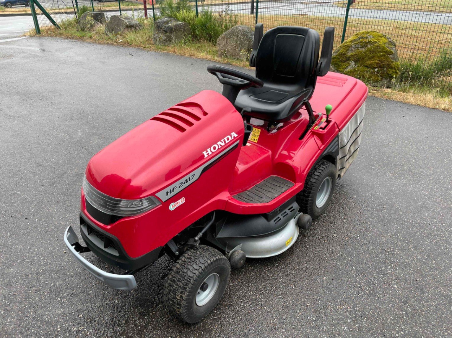 Aufsitzmäher typu Honda Tondeuse autoportée HF2417K5HME Honda, Gebrauchtmaschine v LA SOUTERRAINE (Obrázek 1)