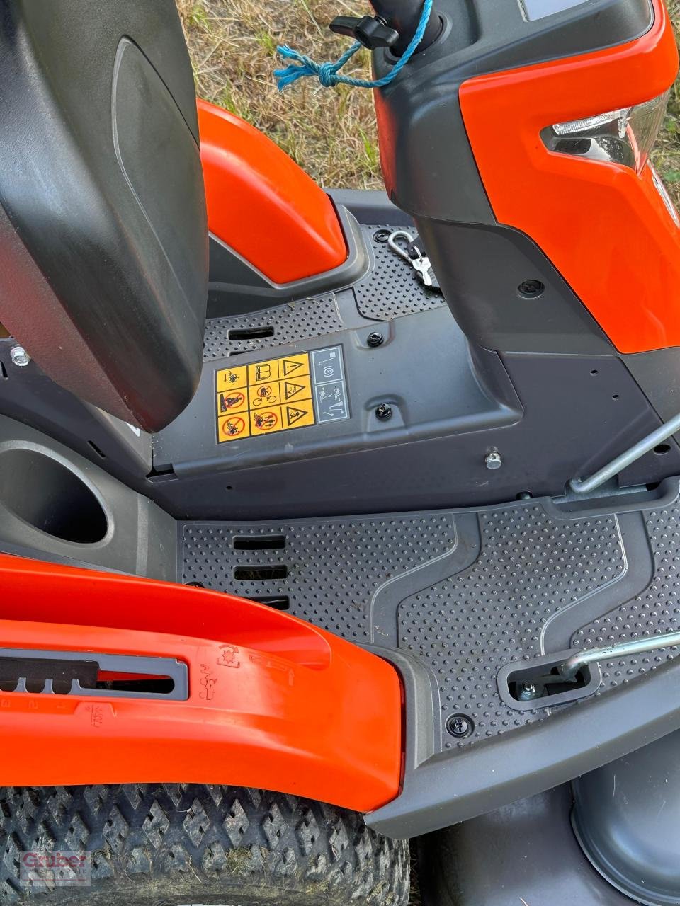 Aufsitzmäher typu Husqvarna R 316 TX  AWD, Gebrauchtmaschine v Elsnig (Obrázek 4)