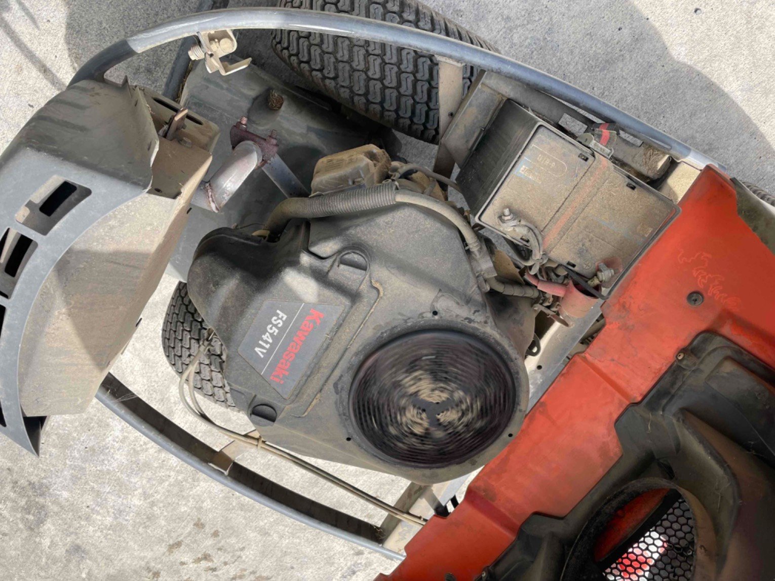 Aufsitzmäher des Typs Husqvarna Tondeuse autoportée R418TS AWD Husqvarna, Gebrauchtmaschine in LA SOUTERRAINE (Bild 5)