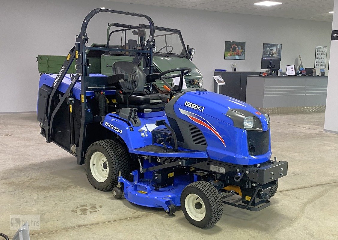 Aufsitzmäher des Typs Iseki SXG 324 NEU Diesel-Rasentraktor-Hochentleerung, Neumaschine in Karstädt (Bild 3)