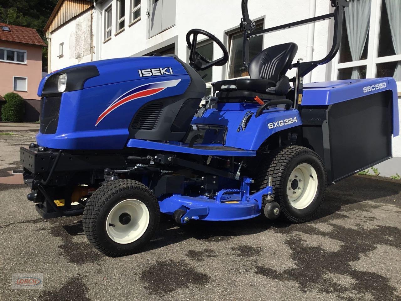 Aufsitzmäher des Typs Iseki SXG 324, Neumaschine in Trochtelfingen (Bild 2)