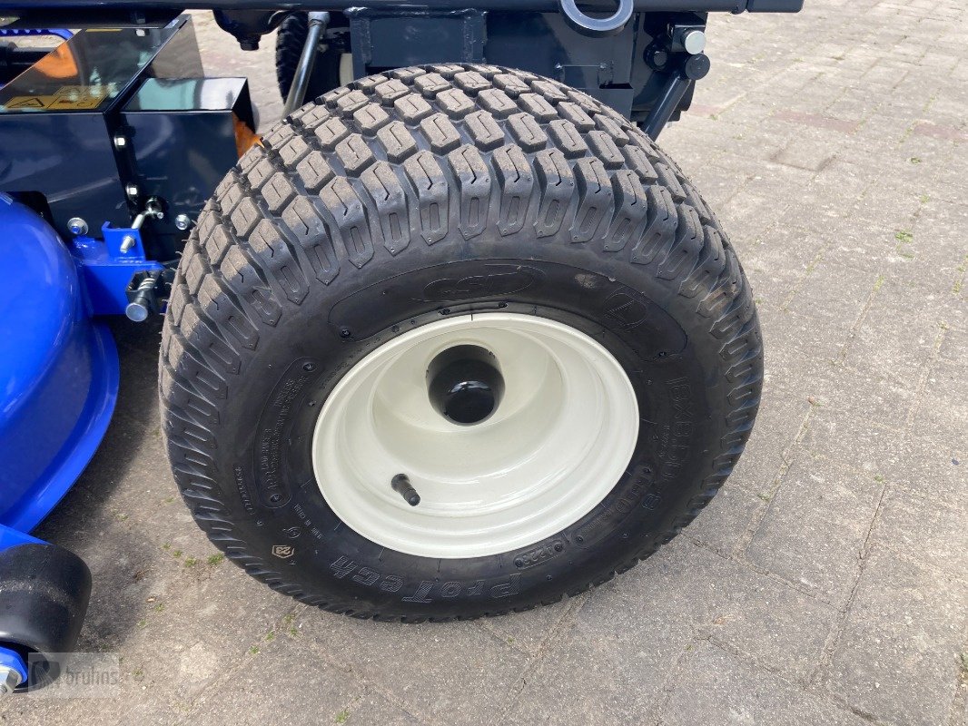 Aufsitzmäher des Typs Iseki SXG 327 NEU Diesel-Rasentraktor-Hochentleerung, Neumaschine in Karstädt (Bild 18)