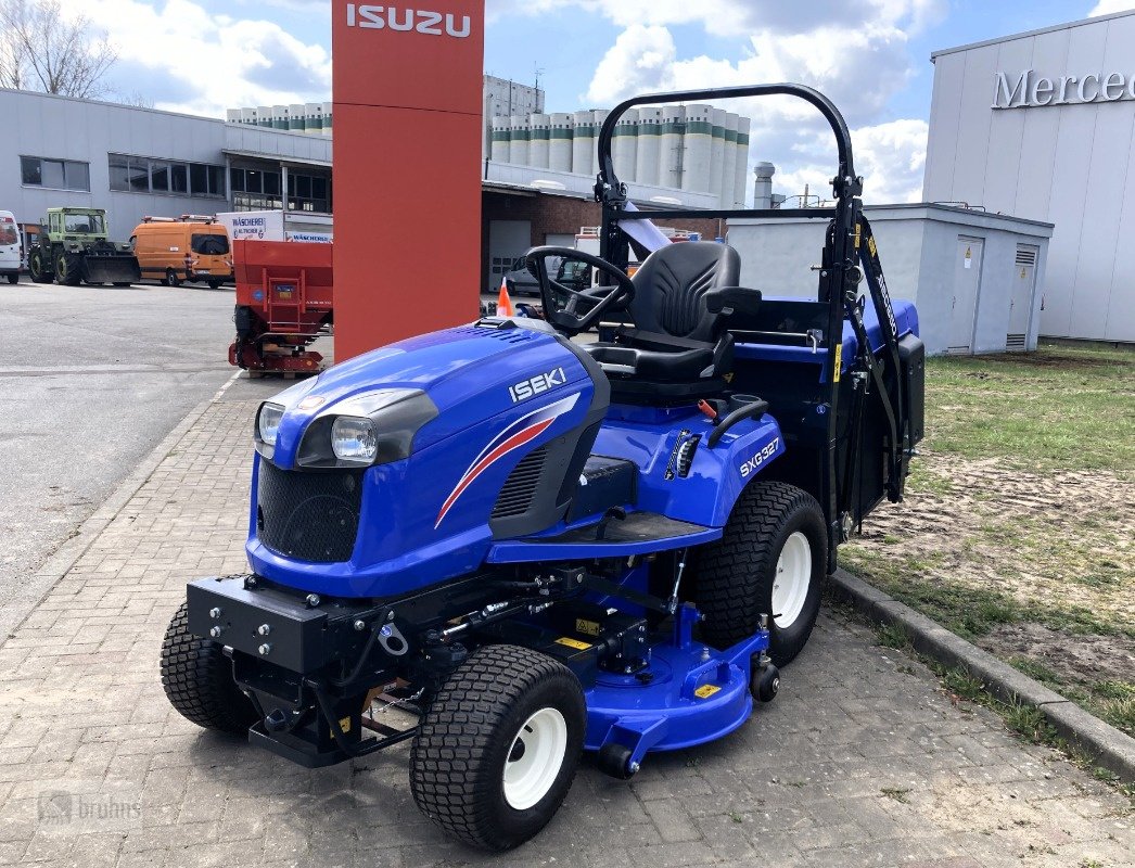Aufsitzmäher des Typs Iseki SXG 327 NEU Diesel-Rasentraktor-Hochentleerung, Neumaschine in Karstädt (Bild 9)