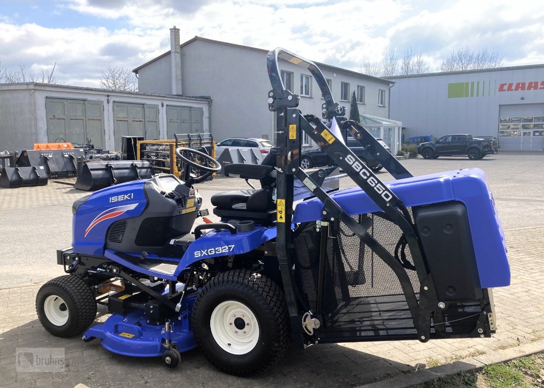Aufsitzmäher des Typs Iseki SXG 327 NEU Diesel-Rasentraktor-Hochentleerung, Neumaschine in Karstädt (Bild 5)