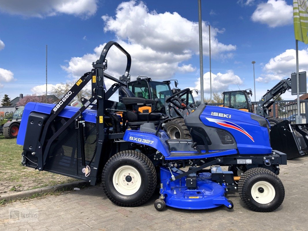 Aufsitzmäher des Typs Iseki SXG 327 NEU Diesel-Rasentraktor-Hochentleerung, Neumaschine in Karstädt (Bild 4)