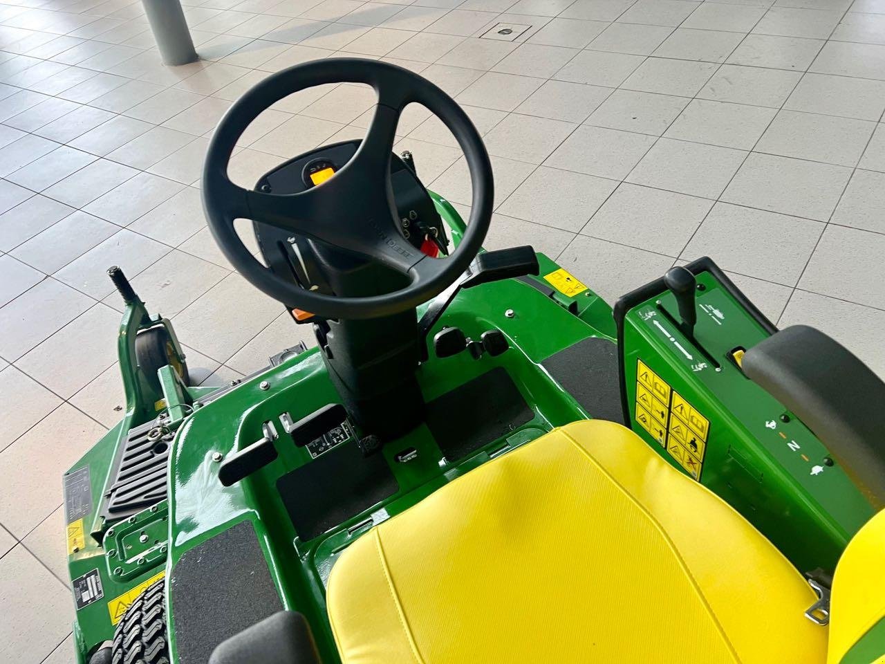Aufsitzmäher a típus John Deere 1580, Gebrauchtmaschine ekkor: Beckum (Kép 4)