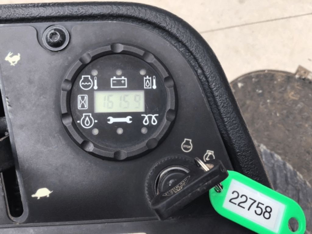 Aufsitzmäher tipa John Deere 7200 PrécisionCut, Gebrauchtmaschine u azerailles (Slika 9)