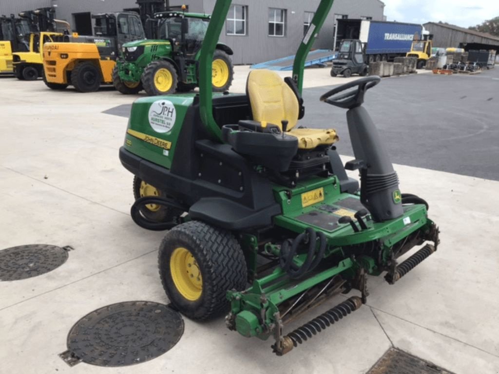 Aufsitzmäher tipa John Deere 7200 PrécisionCut, Gebrauchtmaschine u azerailles (Slika 2)