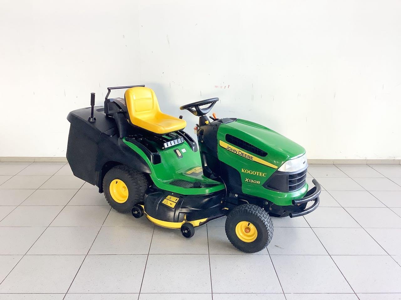 Aufsitzmäher typu John Deere X130R, Gebrauchtmaschine v Beckum (Obrázek 3)