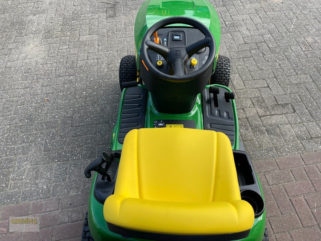 Aufsitzmäher του τύπου John Deere X147R, Neumaschine σε Ahaus (Φωτογραφία 8)