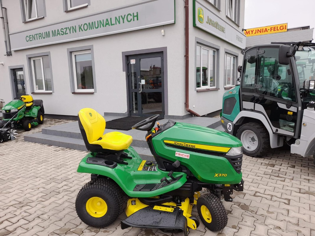 Aufsitzmäher typu John Deere X370, Neumaschine v Mrągowo (Obrázek 1)