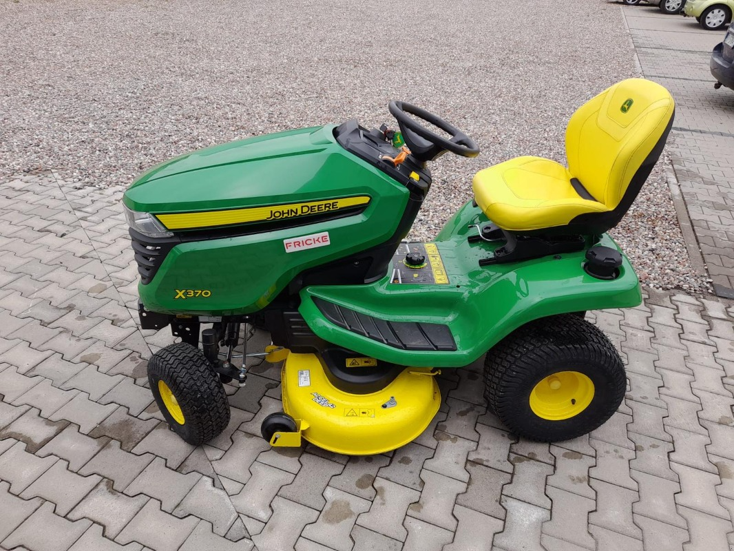 Aufsitzmäher typu John Deere X370, Neumaschine v Mrągowo (Obrázek 2)