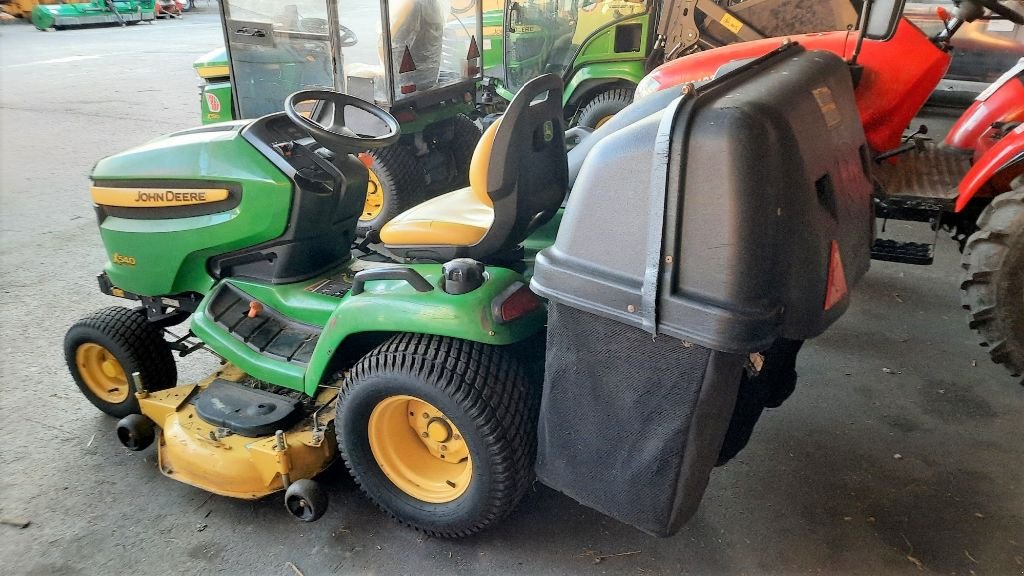Aufsitzmäher of the type John Deere X540, Gebrauchtmaschine in CHEMAUDIN ET VAUX (Picture 1)