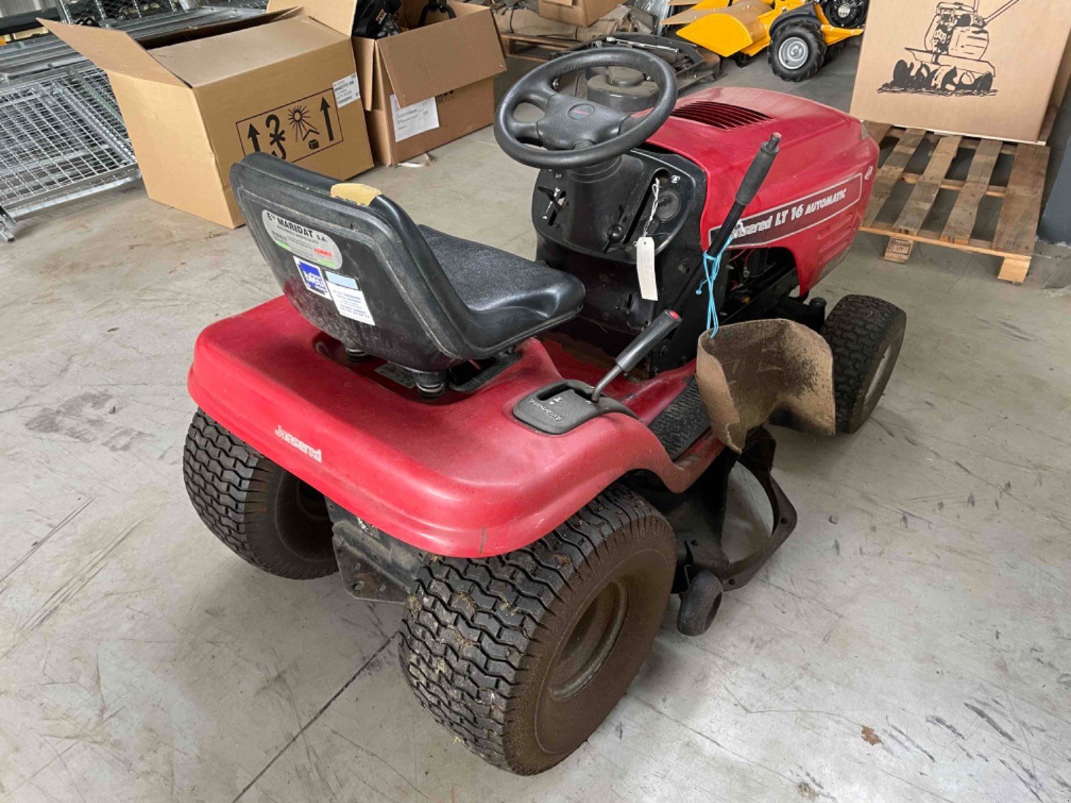 Aufsitzmäher za tip Jonsered Tondeuse autoportée LT16A Jonsered, Gebrauchtmaschine u LA SOUTERRAINE (Slika 3)