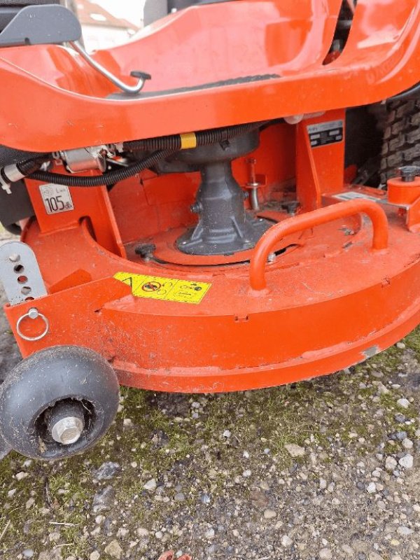 Aufsitzmäher des Typs Kubota G 231 HD, Gebrauchtmaschine in azerailles (Bild 6)