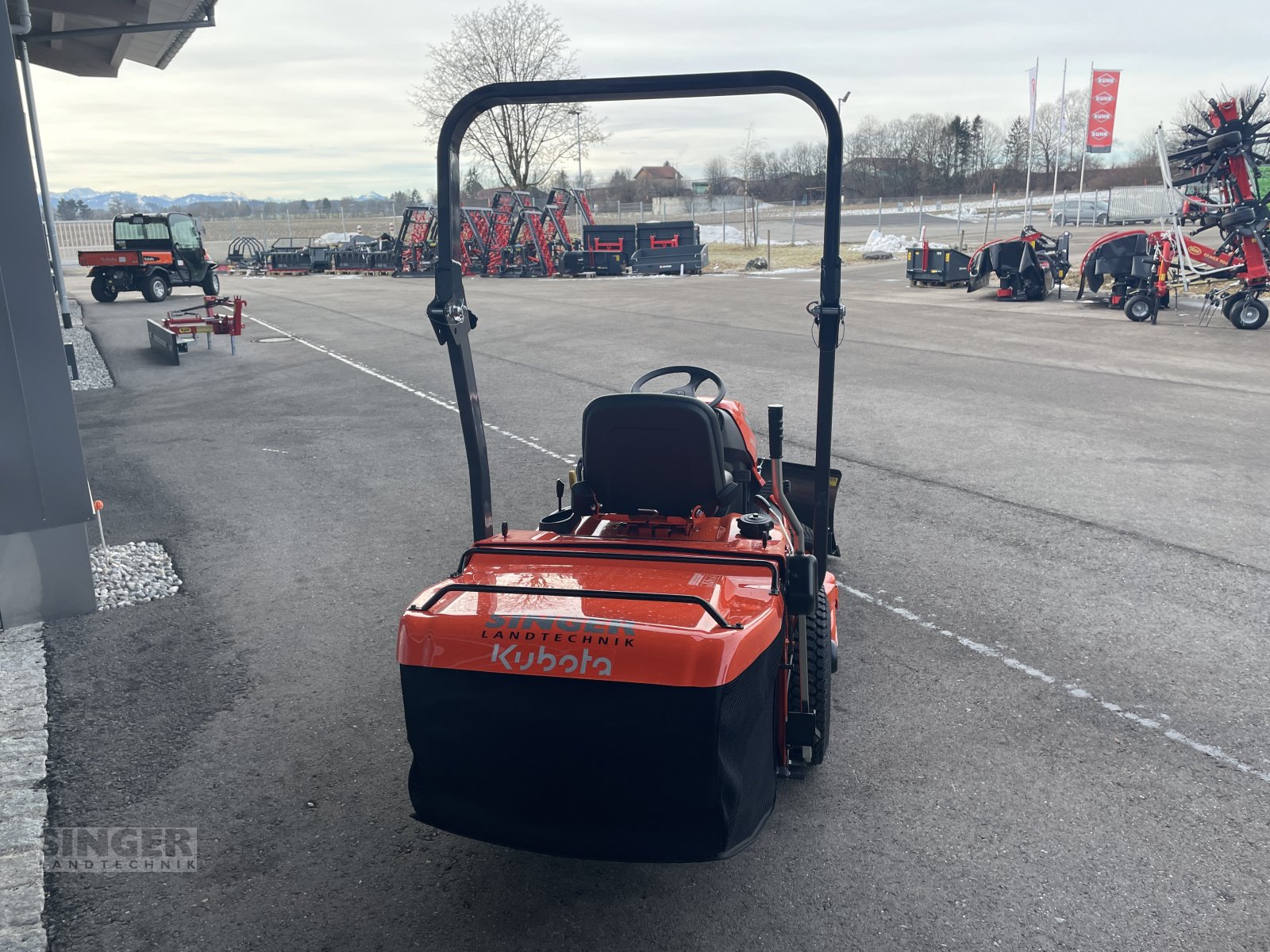 Aufsitzmäher des Typs Kubota Kubota GR2120 mit Schneeschild hydraulisch, Winterdienst, Neumaschine in Biessenhofen (Bild 7)