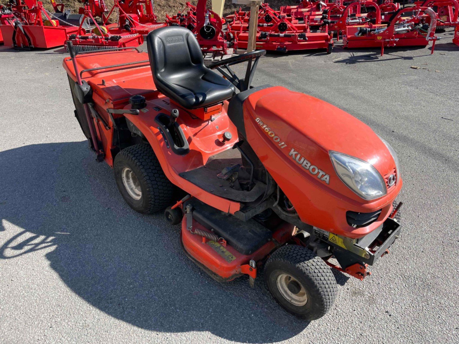 Aufsitzmäher des Typs Kubota Tondeuse autoportée GR1600-II Kubota, Gebrauchtmaschine in LA SOUTERRAINE (Bild 1)