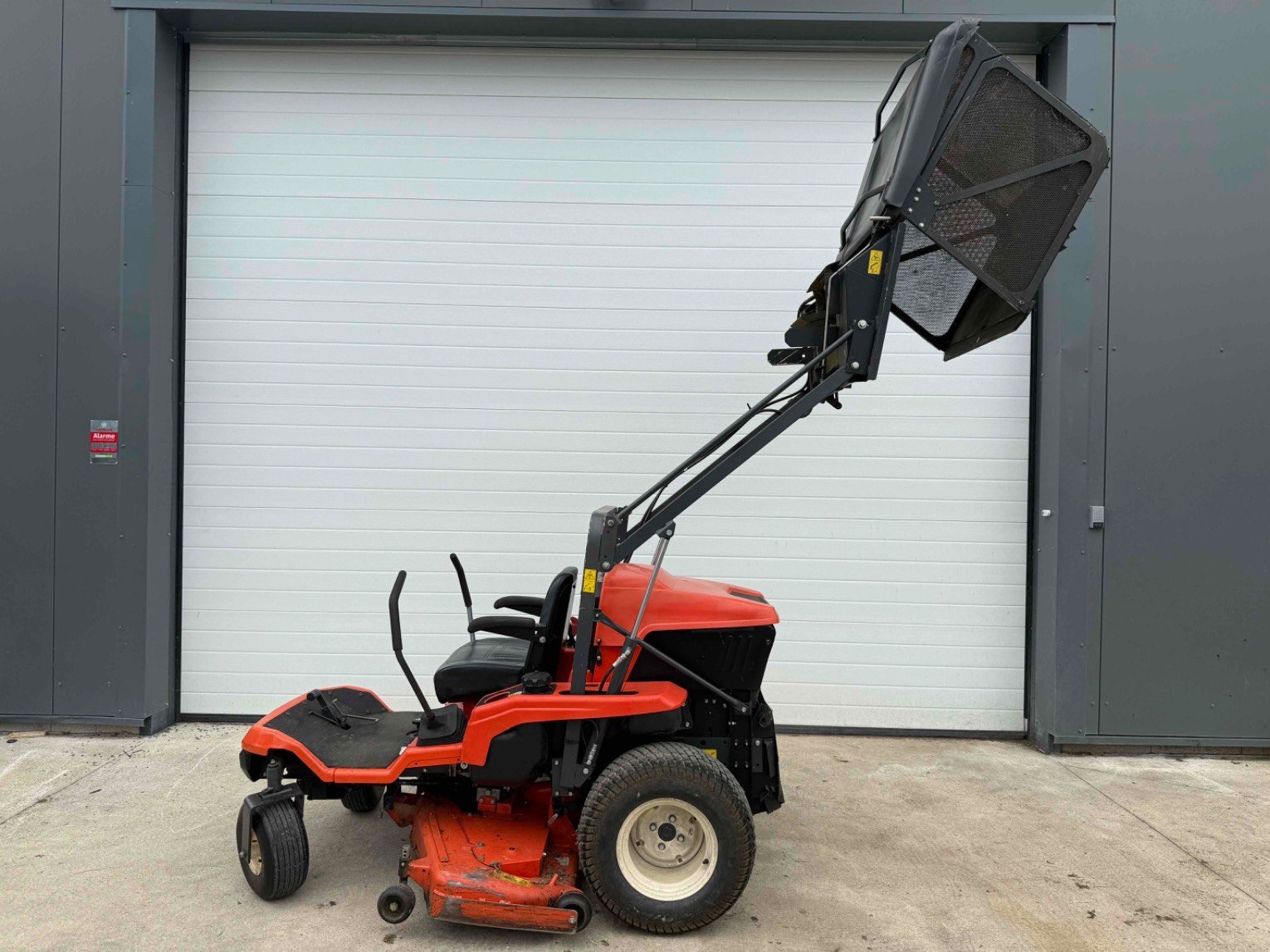 Aufsitzmäher typu Kubota Tondeuse autoportée GZD21HD Kubota, Gebrauchtmaschine v LA SOUTERRAINE (Obrázek 1)