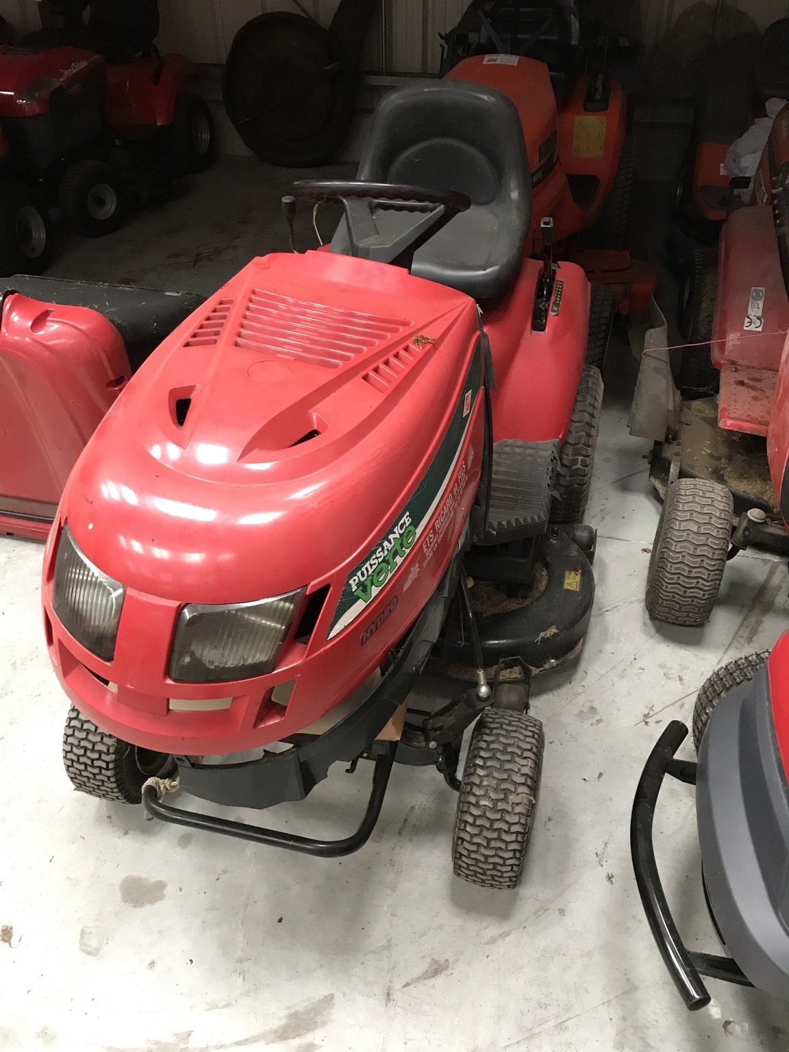 Aufsitzmäher of the type Kuhn Tondeuse autoportée 15.5/102 Hydro Kuhn, Gebrauchtmaschine in LA SOUTERRAINE (Picture 1)
