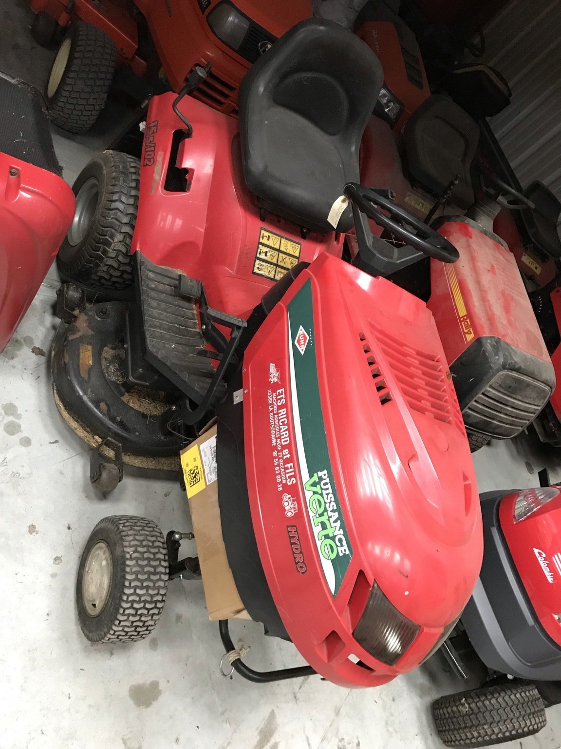 Aufsitzmäher del tipo Kuhn Tondeuse autoportée 15.5/102 Hydro Kuhn, Gebrauchtmaschine In LA SOUTERRAINE (Immagine 3)