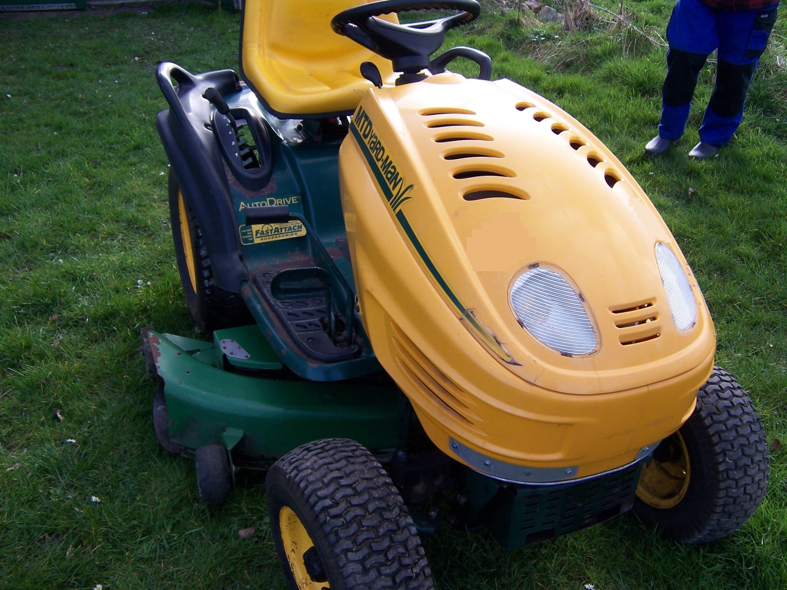 Aufsitzmäher des Typs MTD-Motorgeräte AH8200, Gebrauchtmaschine in Lübeck (Bild 2)