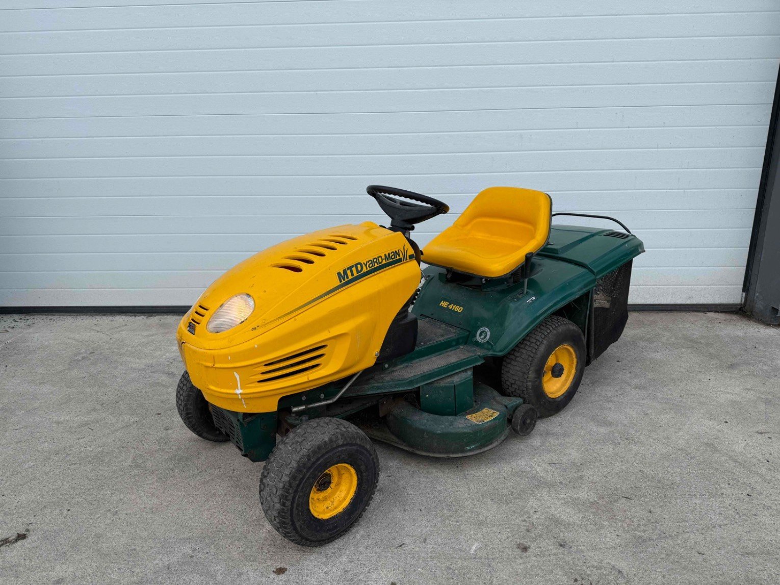 Aufsitzmäher του τύπου MTD-Motorgeräte Tondeuse autoportée HE 4160 MTD, Gebrauchtmaschine σε LA SOUTERRAINE (Φωτογραφία 1)