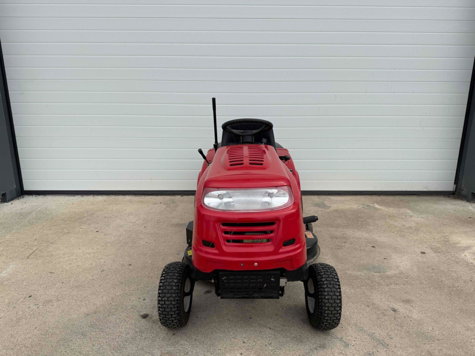 Aufsitzmäher του τύπου MTD-Motorgeräte Tondeuse autoportée SMART RE 125 MTD, Gebrauchtmaschine σε LA SOUTERRAINE (Φωτογραφία 5)