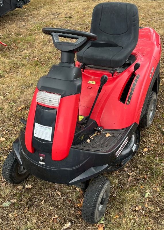 Aufsitzmäher a típus Sonstige MELBOURNE C, Gebrauchtmaschine ekkor: SAINT VICTURNIEN (Kép 1)