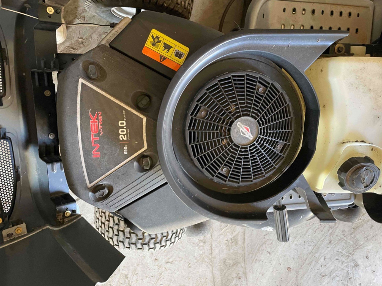 Aufsitzmäher tip Sonstige Tondeuse autoportée MOP RB11592RB Divers, Gebrauchtmaschine in LA SOUTERRAINE (Poză 6)