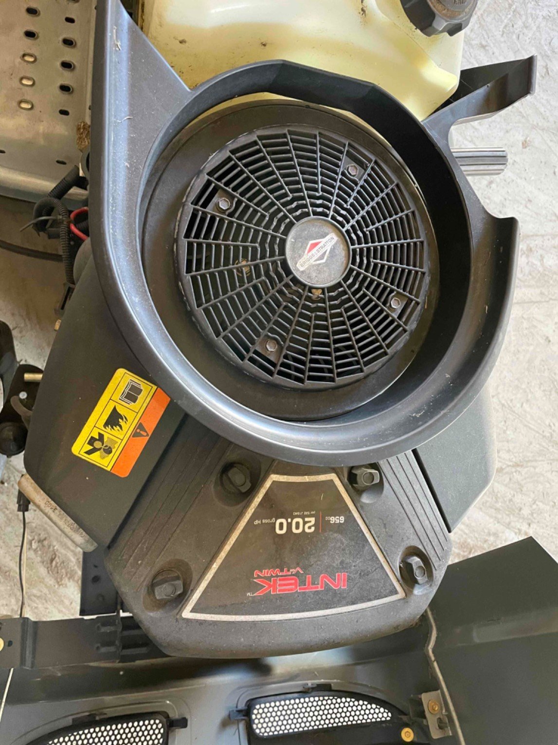 Aufsitzmäher typu Sonstige Tondeuse autoportée MOP RB11592RB Divers, Gebrauchtmaschine w LA SOUTERRAINE (Zdjęcie 3)