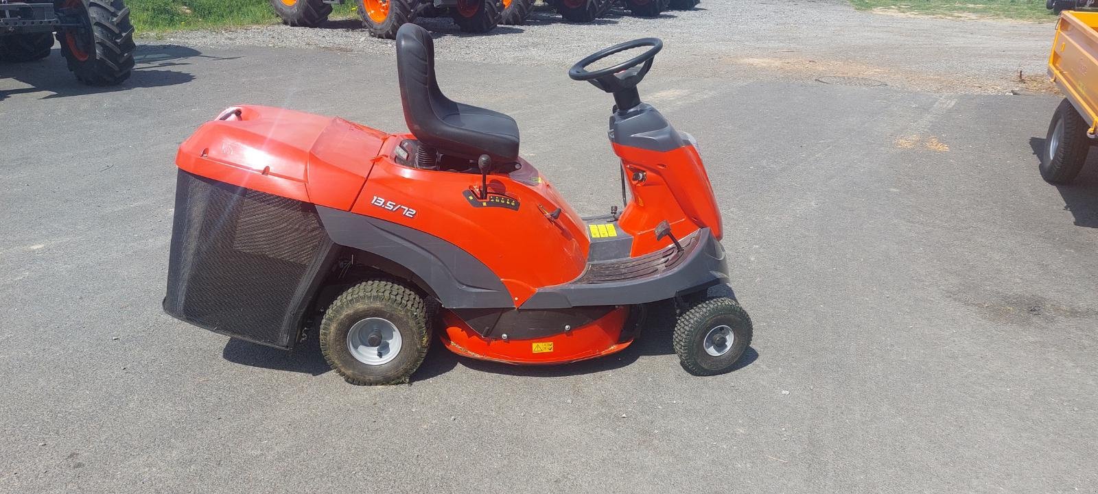 Aufsitzmäher typu Sonstige Tondeuse autoportée PA135C72 Colombia, Gebrauchtmaschine v LA SOUTERRAINE (Obrázek 3)